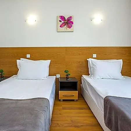 Park Asarel Hotel 2*