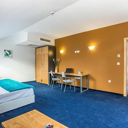 Park Asarel 酒店 帕纳久里什泰